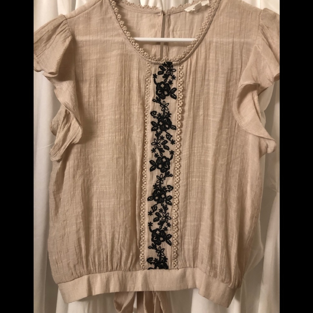 Champagne/Black Dainty Top